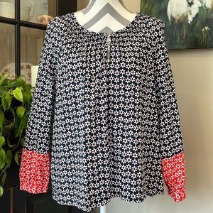 New without tags floral print Tommy Hilfiger cotton top